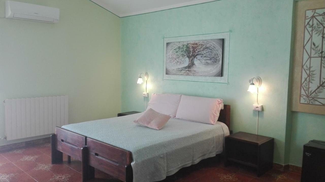 Agriturismo Monte Pino 텔티 외부 사진
