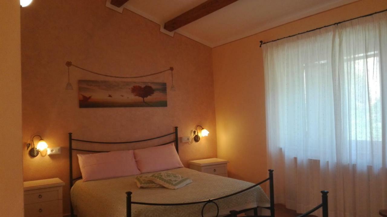 Agriturismo Monte Pino 텔티 외부 사진