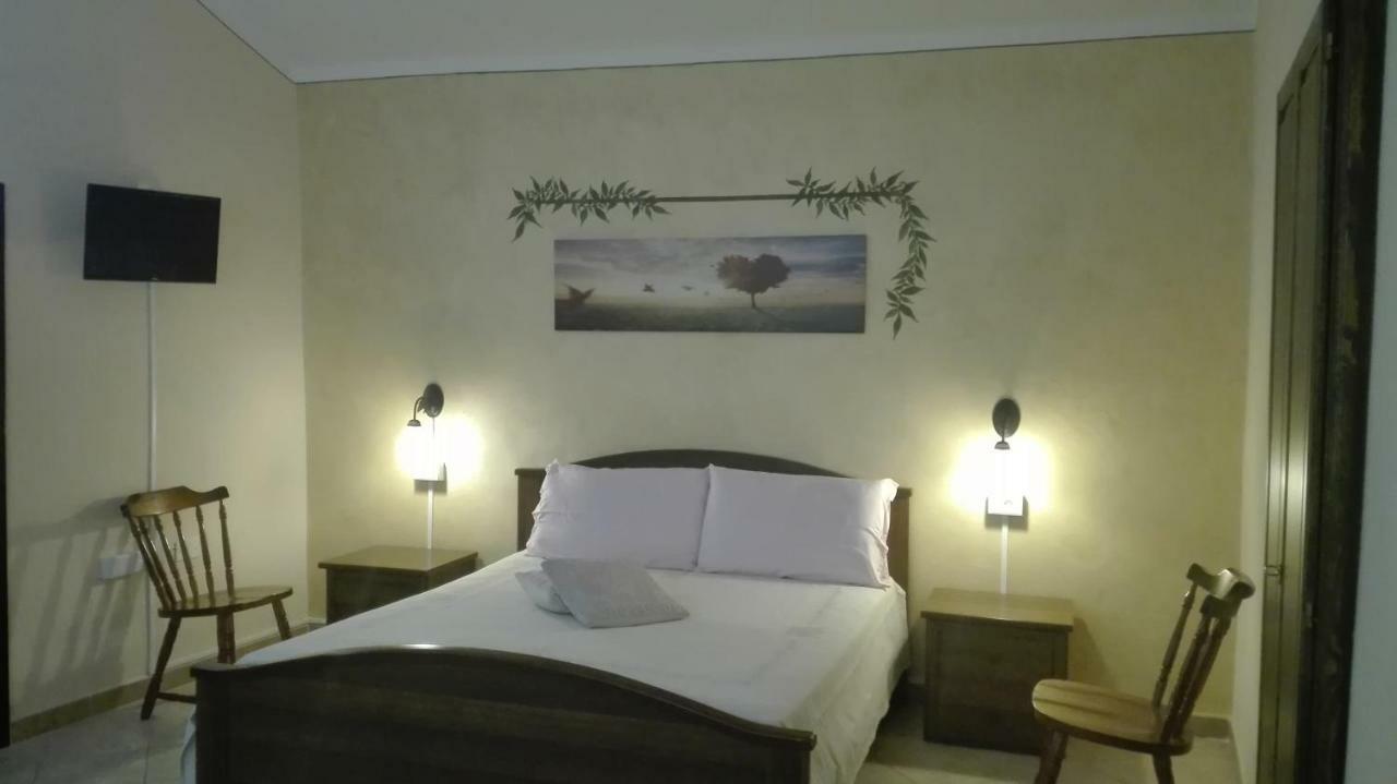 Agriturismo Monte Pino 텔티 외부 사진